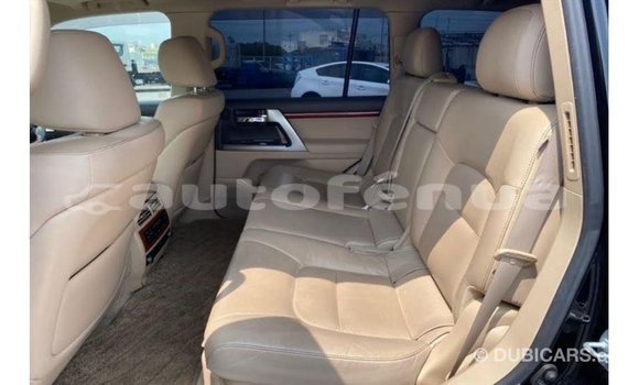 Buy Import Toyota Land Cruiser Black Car in Import - Dubai in Marquesas Buy Import Toyota Land Cruiser Black Car in Import - Dubai in Marquesas