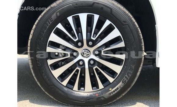 Acheter Import Voiture Toyota Granvia Blanc à Import - Dubai, Marquesas Acheter Import Voiture Toyota Granvia Blanc à Import - Dubai, Marquesas