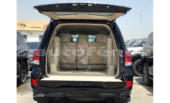 Buy Import Toyota Land Cruiser Black Car in Import - Dubai in Marquesas Buy Import Toyota Land Cruiser Black Car in Import - Dubai in Marquesas