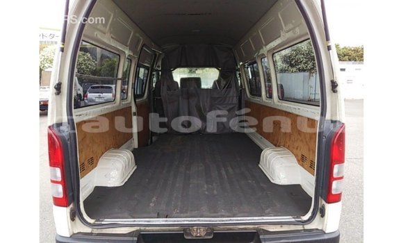 Buy Import Toyota Hiace White Car in Import - Dubai in Marquesas Buy Import Toyota Hiace White Car in Import - Dubai in Marquesas