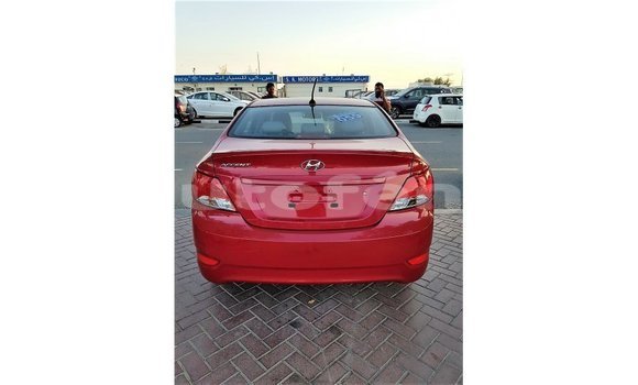 Acheter Import Voiture Hyundai Accent Rouge à Import - Dubai, Marquesas Acheter Import Voiture Hyundai Accent Rouge à Import - Dubai, Marquesas