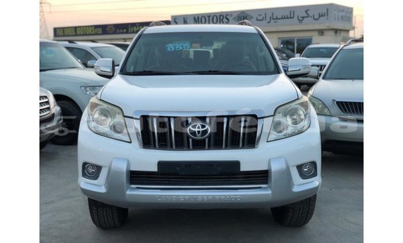 Acheter Import Voiture Toyota Prado Blanc à Import - Dubai, Marquesas Acheter Import Voiture Toyota Prado Blanc à Import - Dubai, Marquesas