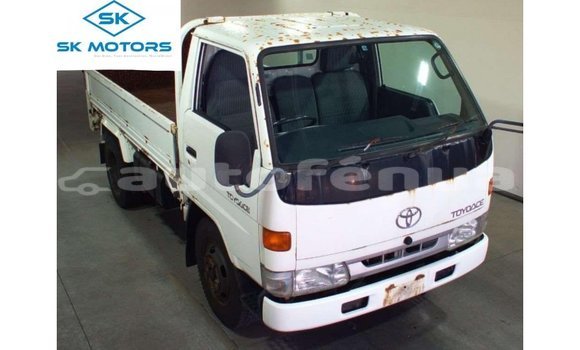 Acheter Import Voiture Toyota Dyna Blanc à Import - Dubai, Marquesas Acheter Import Voiture Toyota Dyna Blanc à Import - Dubai, Marquesas