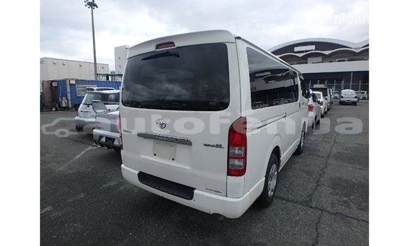 Buy Import Toyota Hiace White Car in Import - Dubai in Marquesas Buy Import Toyota Hiace White Car in Import - Dubai in Marquesas