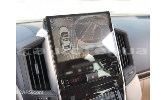 Acheter Import Voiture Toyota Land Cruiser Blanc à Import - Dubai, Marquesas Acheter Import Voiture Toyota Land Cruiser Blanc à Import - Dubai, Marquesas