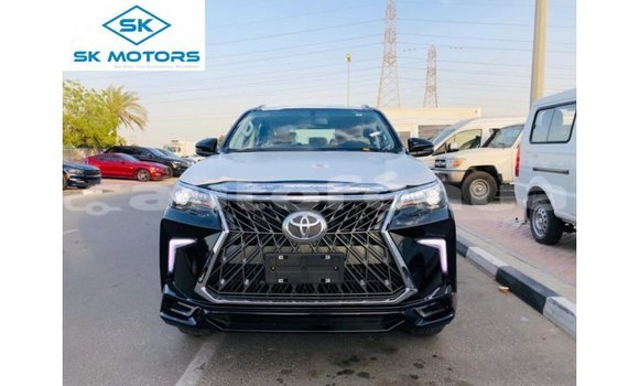 Acheter Import Voiture Toyota Fortuner Noir à Import - Dubai, Marquesas Acheter Import Voiture Toyota Fortuner Noir à Import - Dubai, Marquesas