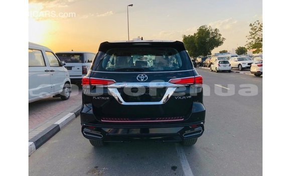 Acheter Import Voiture Toyota Fortuner Noir à Import - Dubai, Marquesas Acheter Import Voiture Toyota Fortuner Noir à Import - Dubai, Marquesas