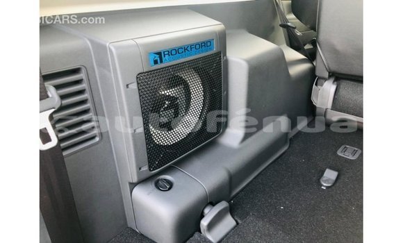 Acheter Import Voiture Mitsubishi Pajero Noir à Import - Dubai, Marquesas Acheter Import Voiture Mitsubishi Pajero Noir à Import - Dubai, Marquesas