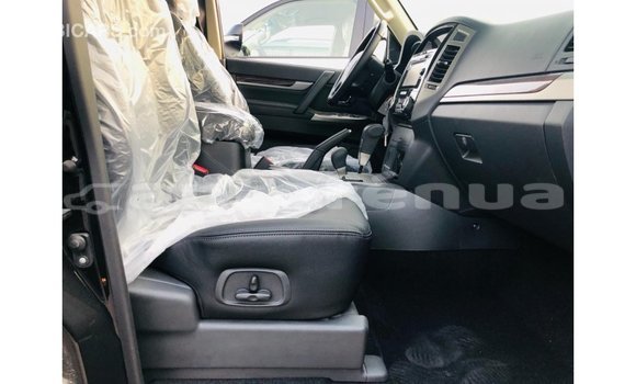 Acheter Import Voiture Mitsubishi Pajero Noir à Import - Dubai, Marquesas Acheter Import Voiture Mitsubishi Pajero Noir à Import - Dubai, Marquesas