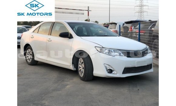 Acheter Import Voiture Toyota Camry Blanc à Import - Dubai, Marquesas Acheter Import Voiture Toyota Camry Blanc à Import - Dubai, Marquesas