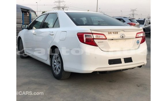 Acheter Import Voiture Toyota Camry Blanc à Import - Dubai, Marquesas Acheter Import Voiture Toyota Camry Blanc à Import - Dubai, Marquesas