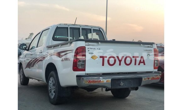 Acheter Import Voiture Toyota Hilux Blanc à Import - Dubai, Marquesas Acheter Import Voiture Toyota Hilux Blanc à Import - Dubai, Marquesas