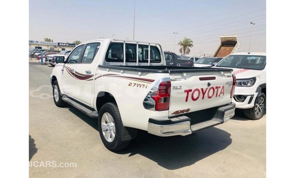 Acheter Import Voiture Toyota Hilux Blanc à Import - Dubai, Marquesas Acheter Import Voiture Toyota Hilux Blanc à Import - Dubai, Marquesas