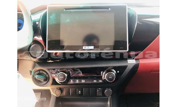 Acheter Import Voiture Toyota Hilux Blanc à Import - Dubai, Marquesas Acheter Import Voiture Toyota Hilux Blanc à Import - Dubai, Marquesas