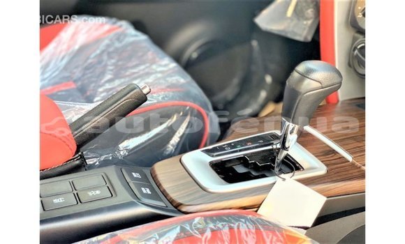 Acheter Import Voiture Toyota Fortuner Blanc à Import - Dubai, Marquesas Acheter Import Voiture Toyota Fortuner Blanc à Import - Dubai, Marquesas