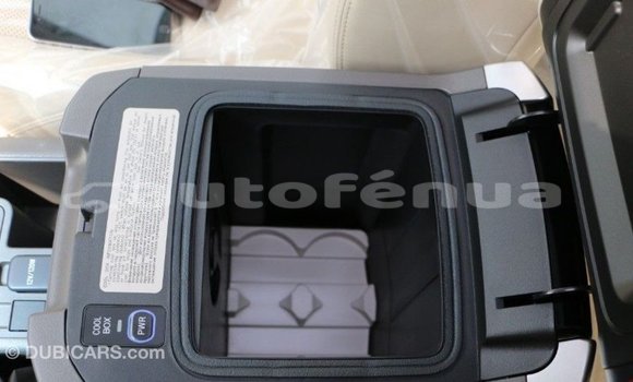 Acheter Import Voiture Toyota Prado Noir à Import - Dubai, Marquesas Acheter Import Voiture Toyota Prado Noir à Import - Dubai, Marquesas