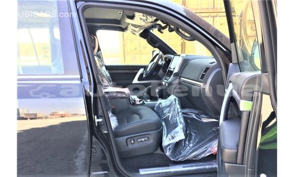 Acheter Import Voiture Toyota Land Cruiser Noir à Import - Dubai, Marquesas Acheter Import Voiture Toyota Land Cruiser Noir à Import - Dubai, Marquesas