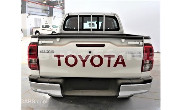 Acheter Import Voiture Toyota Hilux Blanc à Import - Dubai, Marquesas Acheter Import Voiture Toyota Hilux Blanc à Import - Dubai, Marquesas