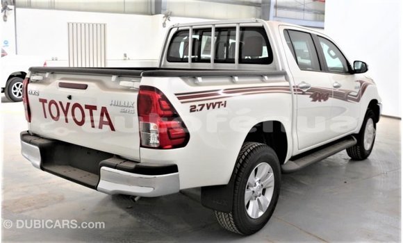 Acheter Import Voiture Toyota Hilux Blanc à Import - Dubai, Marquesas Acheter Import Voiture Toyota Hilux Blanc à Import - Dubai, Marquesas