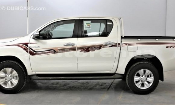 Acheter Import Voiture Toyota Hilux Blanc à Import - Dubai, Marquesas Acheter Import Voiture Toyota Hilux Blanc à Import - Dubai, Marquesas