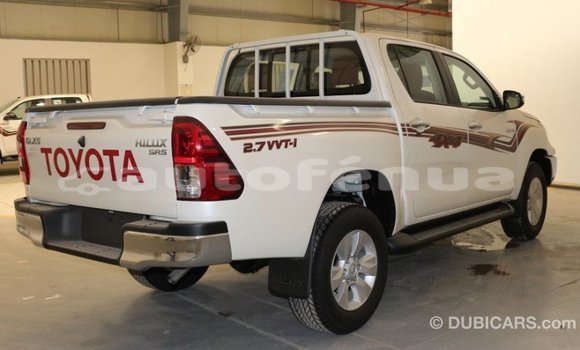 Acheter Import Voiture Toyota Hilux Blanc à Import - Dubai, Marquesas Acheter Import Voiture Toyota Hilux Blanc à Import - Dubai, Marquesas