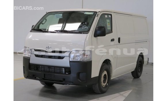 Acheter Import Voiture Toyota Hiace Blanc à Import - Dubai, Marquesas Acheter Import Voiture Toyota Hiace Blanc à Import - Dubai, Marquesas