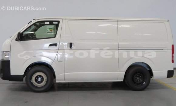 Acheter Import Voiture Toyota Hiace Blanc à Import - Dubai, Marquesas Acheter Import Voiture Toyota Hiace Blanc à Import - Dubai, Marquesas