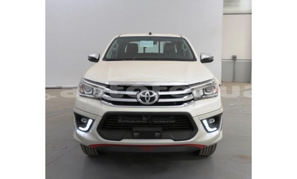 Buy Import Toyota Hilux White Car in Import - Dubai in Marquesas Buy Import Toyota Hilux White Car in Import - Dubai in Marquesas