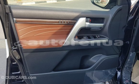 Acheter Import Voiture Toyota Land Cruiser Noir à Import - Dubai, Marquesas Acheter Import Voiture Toyota Land Cruiser Noir à Import - Dubai, Marquesas