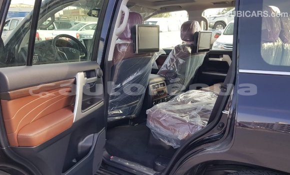 Acheter Import Voiture Toyota Land Cruiser Noir à Import - Dubai, Marquesas Acheter Import Voiture Toyota Land Cruiser Noir à Import - Dubai, Marquesas