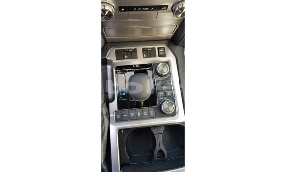 Acheter Import Voiture Toyota Land Cruiser Noir à Import - Dubai, Marquesas Acheter Import Voiture Toyota Land Cruiser Noir à Import - Dubai, Marquesas