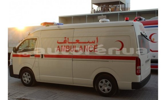 Acheter Import Voiture Toyota Hiace Blanc à Import - Dubai, Marquesas Acheter Import Voiture Toyota Hiace Blanc à Import - Dubai, Marquesas