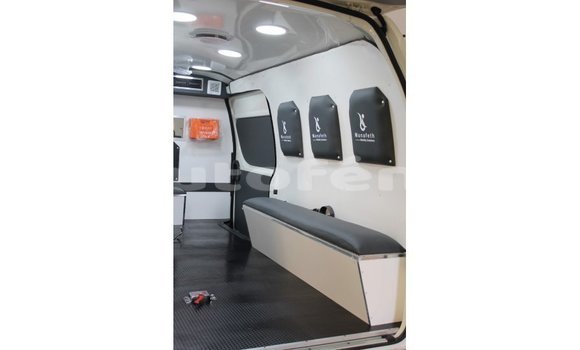 Acheter Import Voiture Toyota Hiace Blanc à Import - Dubai, Marquesas Acheter Import Voiture Toyota Hiace Blanc à Import - Dubai, Marquesas