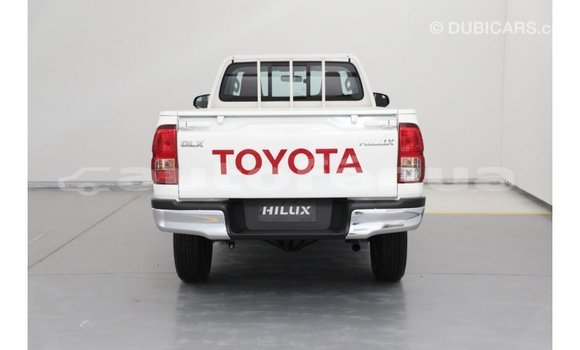 Acheter Import Voiture Toyota Hilux Blanc à Import - Dubai, Marquesas Acheter Import Voiture Toyota Hilux Blanc à Import - Dubai, Marquesas