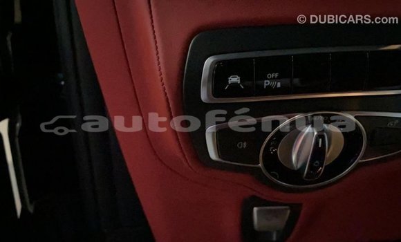 Acheter Import Voiture Mercedes-Benz 190 Noir à Import - Dubai, Marquesas Acheter Import Voiture Mercedes-Benz 190 Noir à Import - Dubai, Marquesas