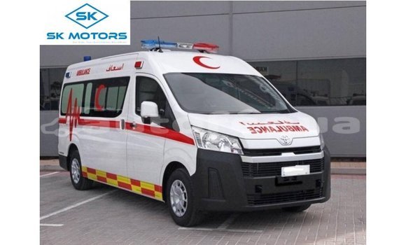 Medium with watermark toyota hiace marquesas import dubai 4224