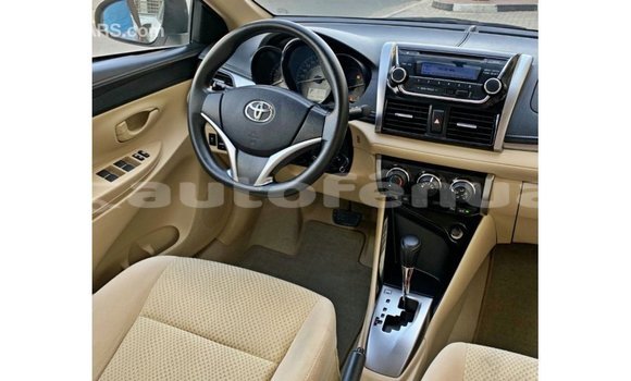 Acheter Import Voiture Toyota Yaris Blanc à Import - Dubai, Marquesas Acheter Import Voiture Toyota Yaris Blanc à Import - Dubai, Marquesas