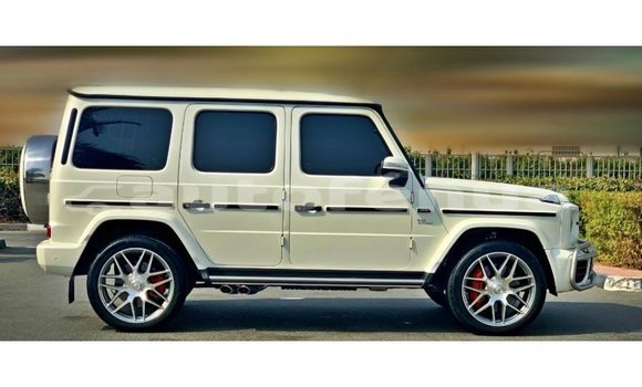 Acheter Import Voiture Mercedes-Benz 190 Blanc à Import - Dubai, Marquesas Acheter Import Voiture Mercedes-Benz 190 Blanc à Import - Dubai, Marquesas