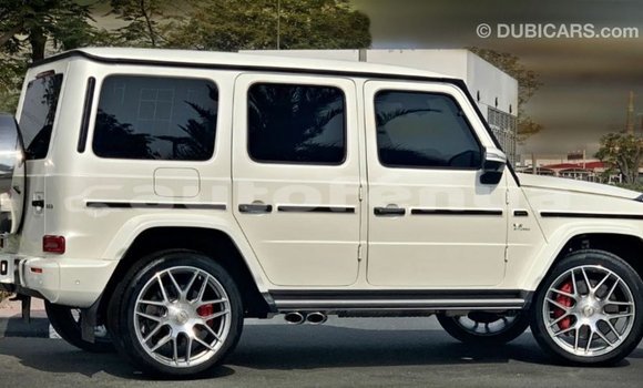 Acheter Import Voiture Mercedes-Benz 190 Blanc à Import - Dubai, Marquesas Acheter Import Voiture Mercedes-Benz 190 Blanc à Import - Dubai, Marquesas