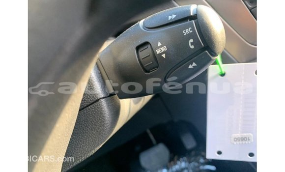 Acheter Import Voiture Peugeot 301 Blanc à Import - Dubai, Marquesas Acheter Import Voiture Peugeot 301 Blanc à Import - Dubai, Marquesas