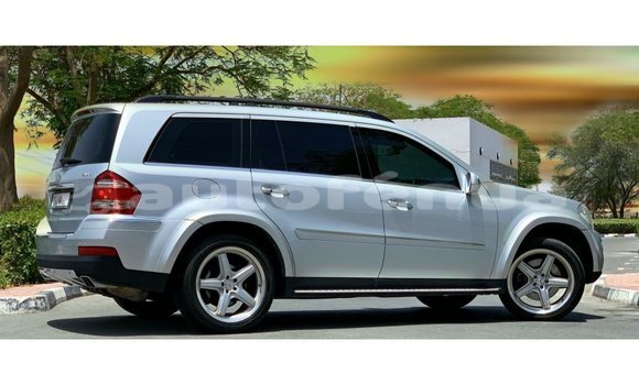 Acheter Import Voiture Mercedes-Benz 190 Autre à Import - Dubai, Marquesas Acheter Import Voiture Mercedes-Benz 190 Autre à Import - Dubai, Marquesas