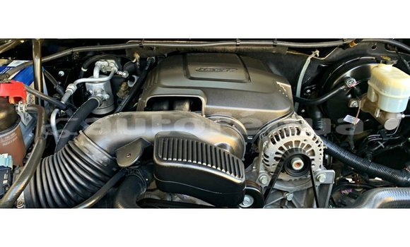 Acheter Import Voiture Chevrolet Silverado Noir à Import - Dubai, Marquesas Acheter Import Voiture Chevrolet Silverado Noir à Import - Dubai, Marquesas