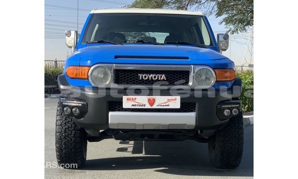 Acheter Import Voiture Toyota FJ Cruiser Bleu à Import - Dubai, Marquesas Acheter Import Voiture Toyota FJ Cruiser Bleu à Import - Dubai, Marquesas