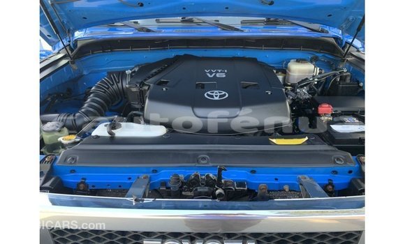 Acheter Import Voiture Toyota FJ Cruiser Bleu à Import - Dubai, Marquesas Acheter Import Voiture Toyota FJ Cruiser Bleu à Import - Dubai, Marquesas