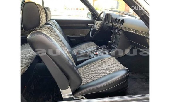 Acheter Import Voiture Mercedes-Benz 190 Blanc à Import - Dubai, Marquesas Acheter Import Voiture Mercedes-Benz 190 Blanc à Import - Dubai, Marquesas