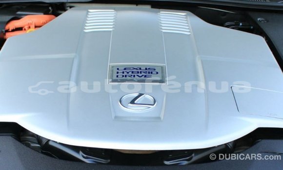 Acheter Import Voiture Lexus LS Blanc à Import - Dubai, Marquesas Acheter Import Voiture Lexus LS Blanc à Import - Dubai, Marquesas