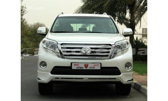 Acheter Import Voiture Toyota Prado Blanc à Import - Dubai, Marquesas Acheter Import Voiture Toyota Prado Blanc à Import - Dubai, Marquesas