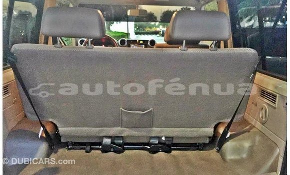 Acheter Import Voiture Toyota Land Cruiser Beige à Import - Dubai, Marquesas Acheter Import Voiture Toyota Land Cruiser Beige à Import - Dubai, Marquesas