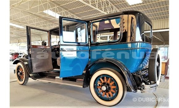 Acheter Import Voiture Buick Electra Bleu à Import - Dubai, Marquesas Acheter Import Voiture Buick Electra Bleu à Import - Dubai, Marquesas