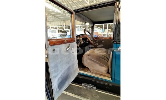 Acheter Import Voiture Buick Electra Bleu à Import - Dubai, Marquesas Acheter Import Voiture Buick Electra Bleu à Import - Dubai, Marquesas